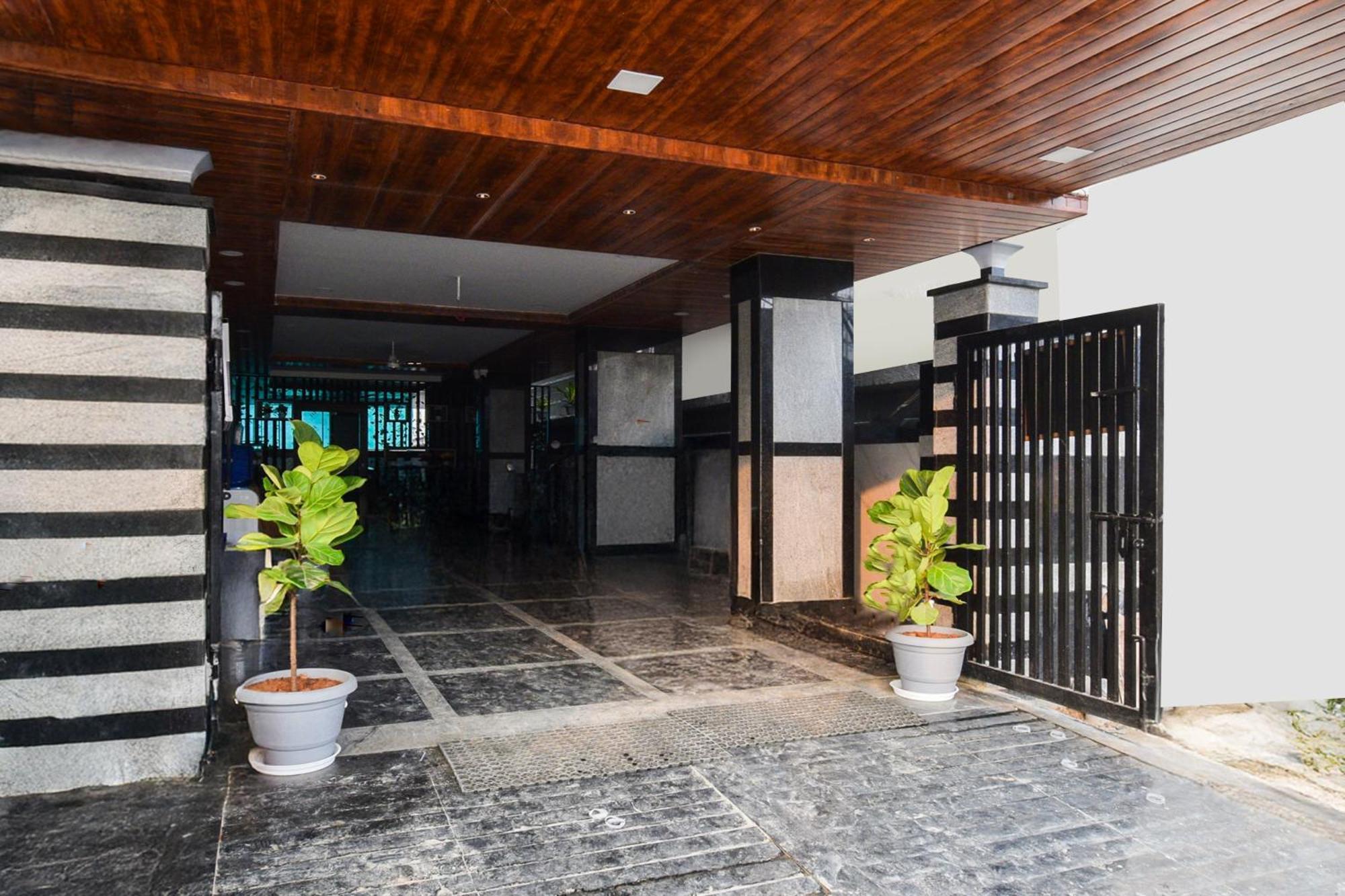 Super Collection O Gachibowli Phase - 1 Near Isb Hotel Kültér fotó